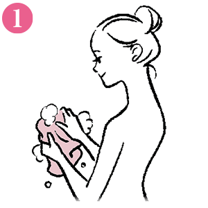 お湯でタオルを濡らしてソープを適量含み、しっかり泡立てます。